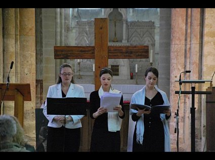 Spectacle sous le signe de la croix
